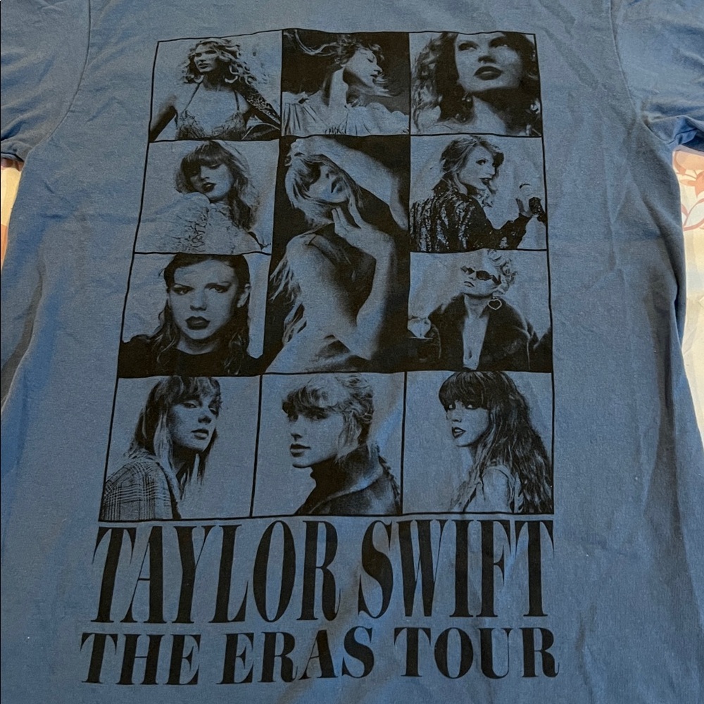Taylor Swift Blue Eras Tour T-shirt size small - Picture 2 of 5